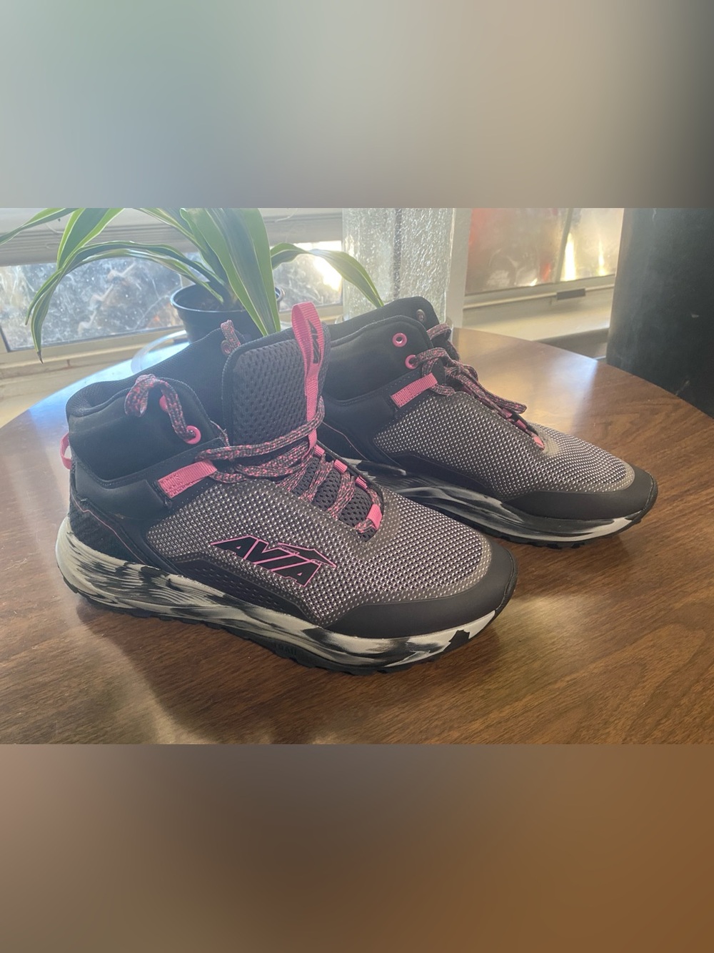 Avia Womens Shoes High Too Avi Grit Size 8 M, Hiking Boot Gray Pink, NEW